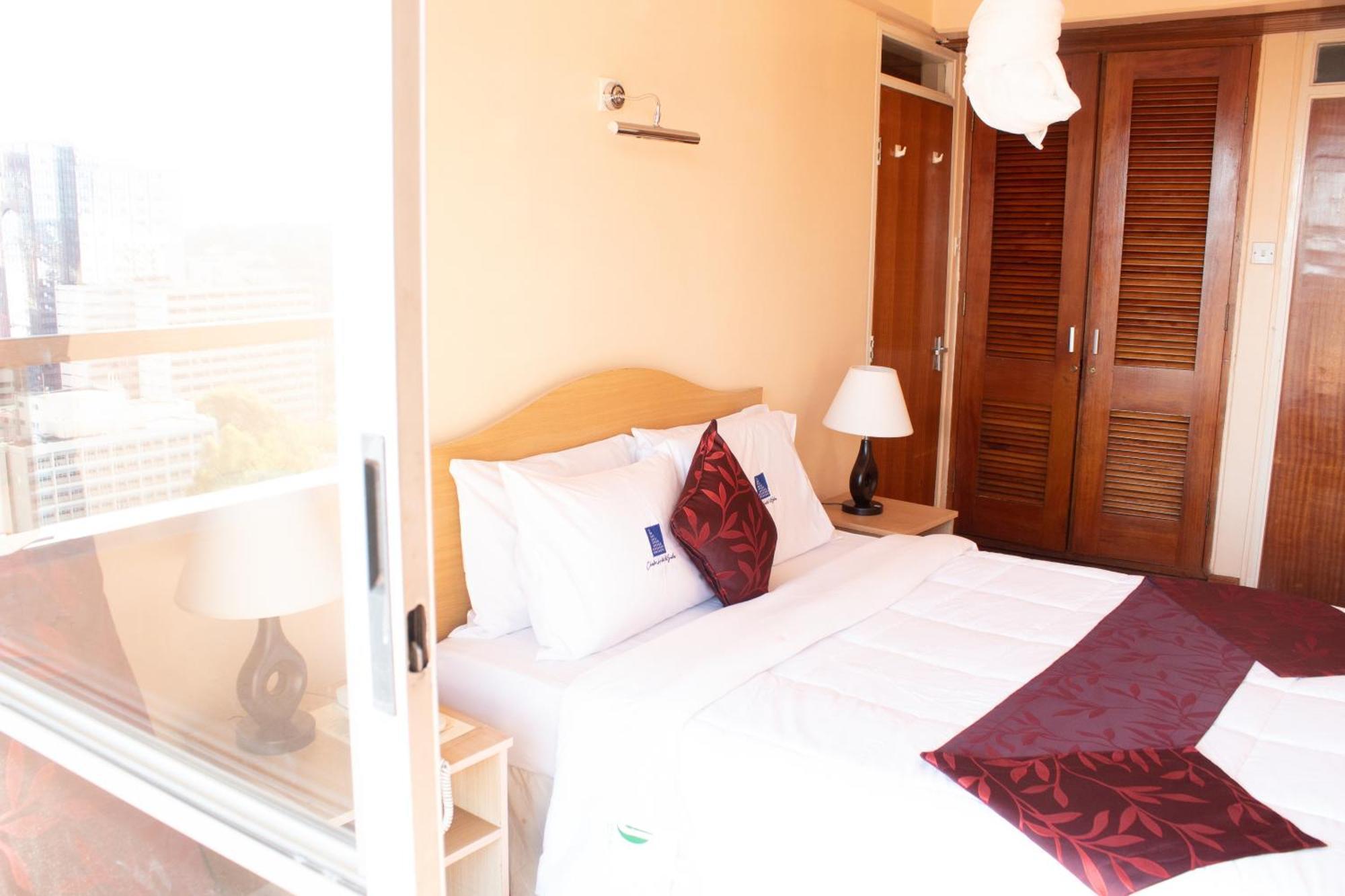 Chester Hotel And Suites Nairobi, City Centre Cbd Экстерьер фото